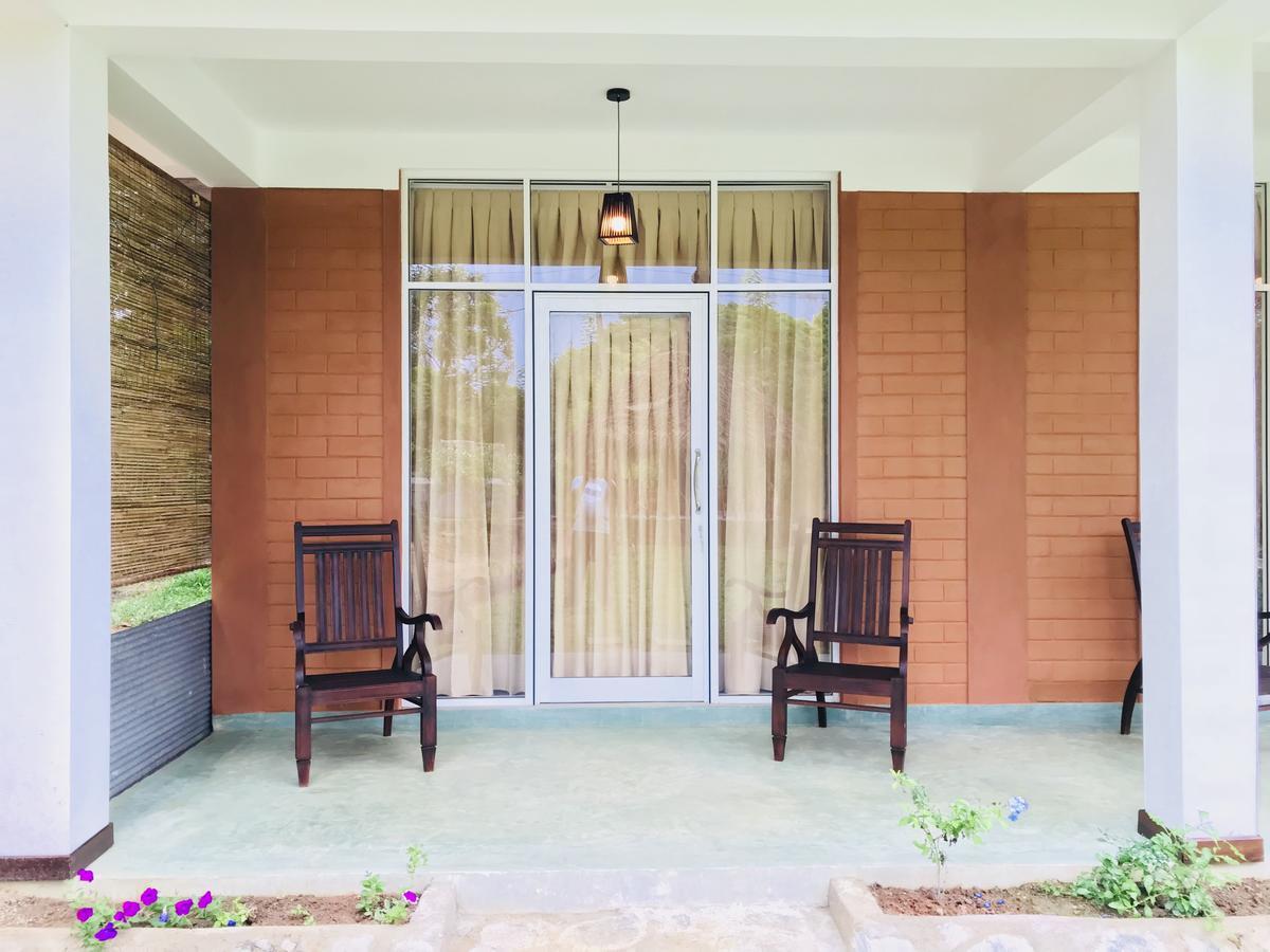 ホテル Sigiriya Rock Hide エクステリア 写真